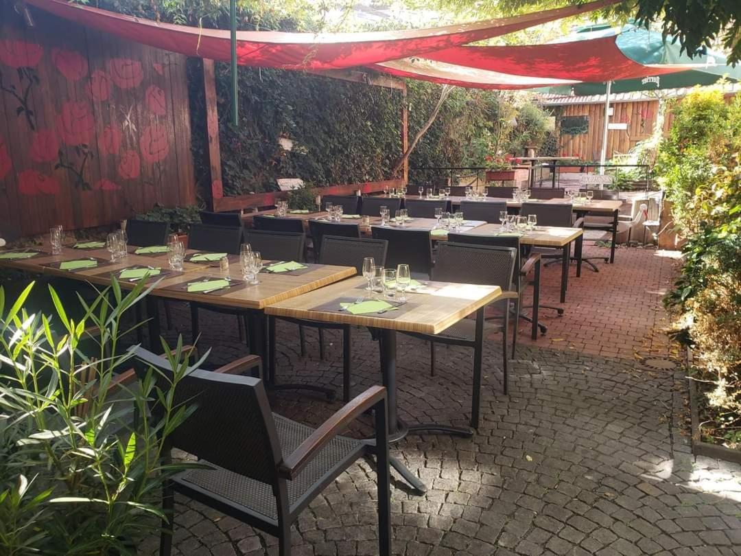 Hotel Restaurant Aux Deux Roses Neuf-Brisach Eksteriør billede