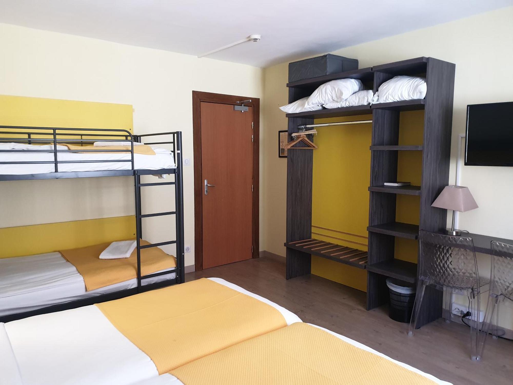 Hotel Restaurant Aux Deux Roses Neuf-Brisach Eksteriør billede