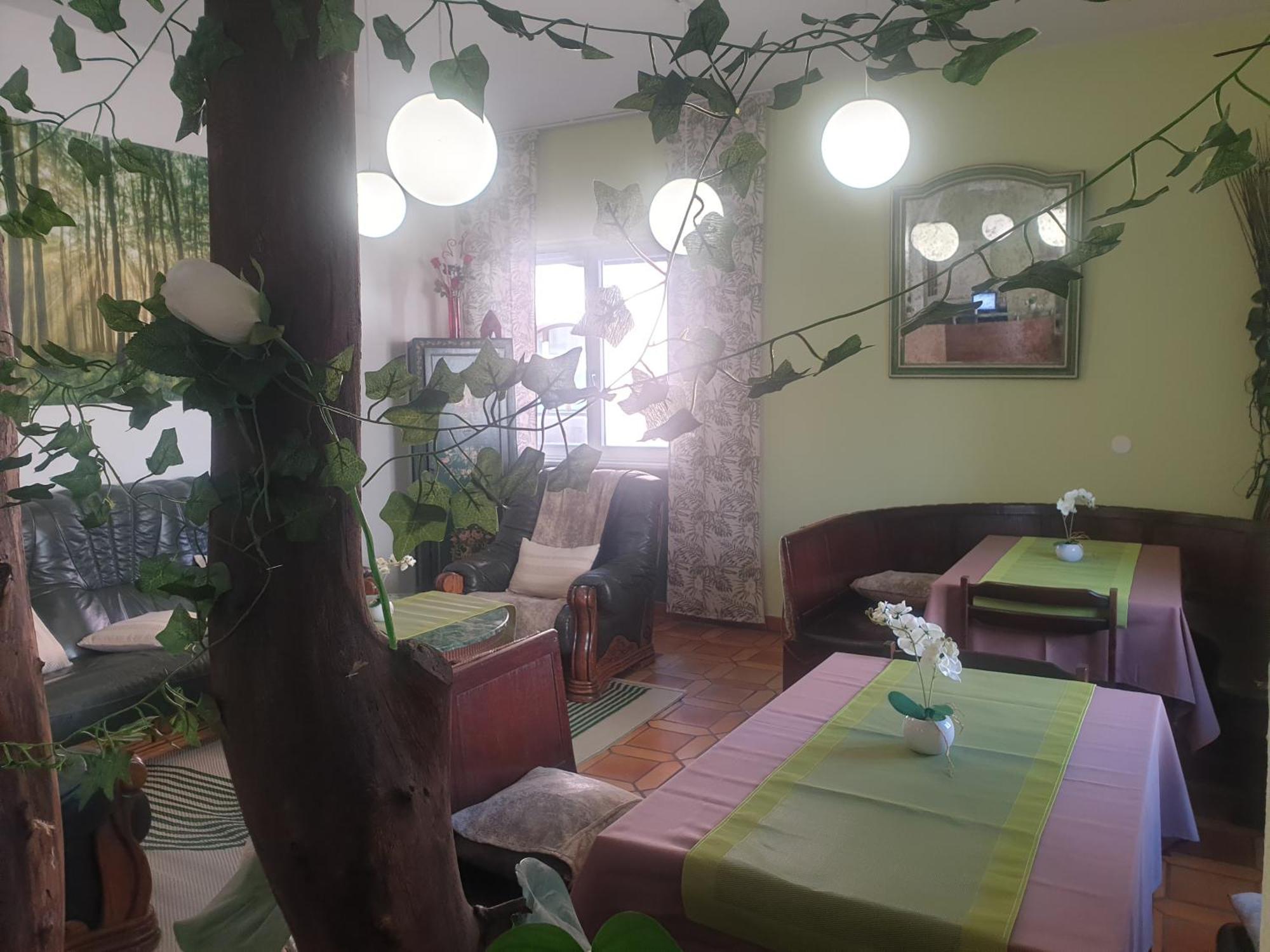 Hotel Restaurant Aux Deux Roses Neuf-Brisach Eksteriør billede